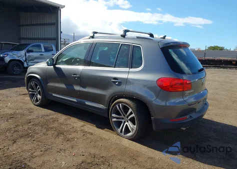 2017 Volkswagen Tiguan 2.0T Sel из США, поврежденный, VIN WVGVV7AX9HK038527